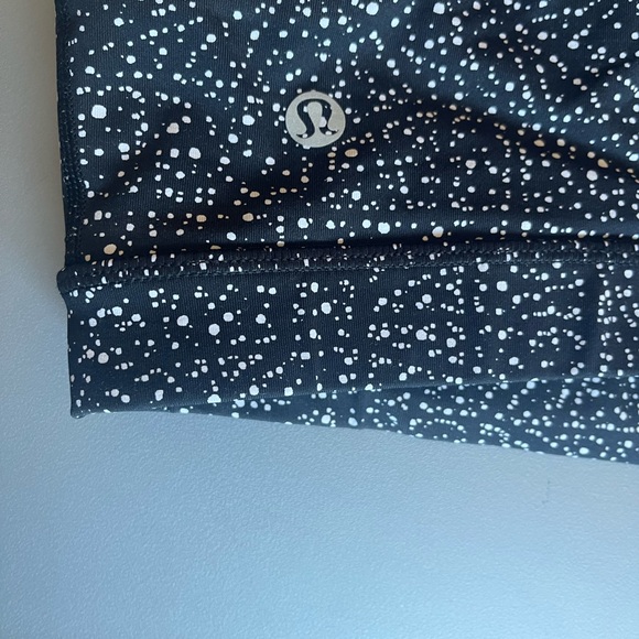 Lululemon Sports Bra sz:6 - Picture 5 of 6